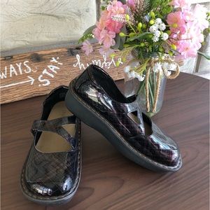 INGARO DINAH SHOES SIZE 7M